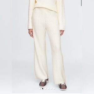 Gap CashSoft Cable-Knit Sweater Pants size Large cream beige relaxed fit